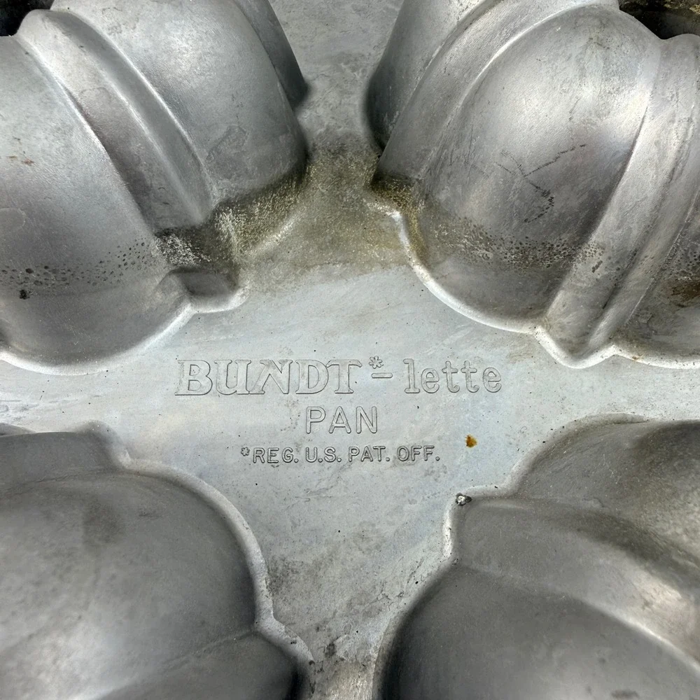Vintage Nordic Ware Bundt-lette 6 Mini Bundt Cake Pan Cast Aluminum USA‎